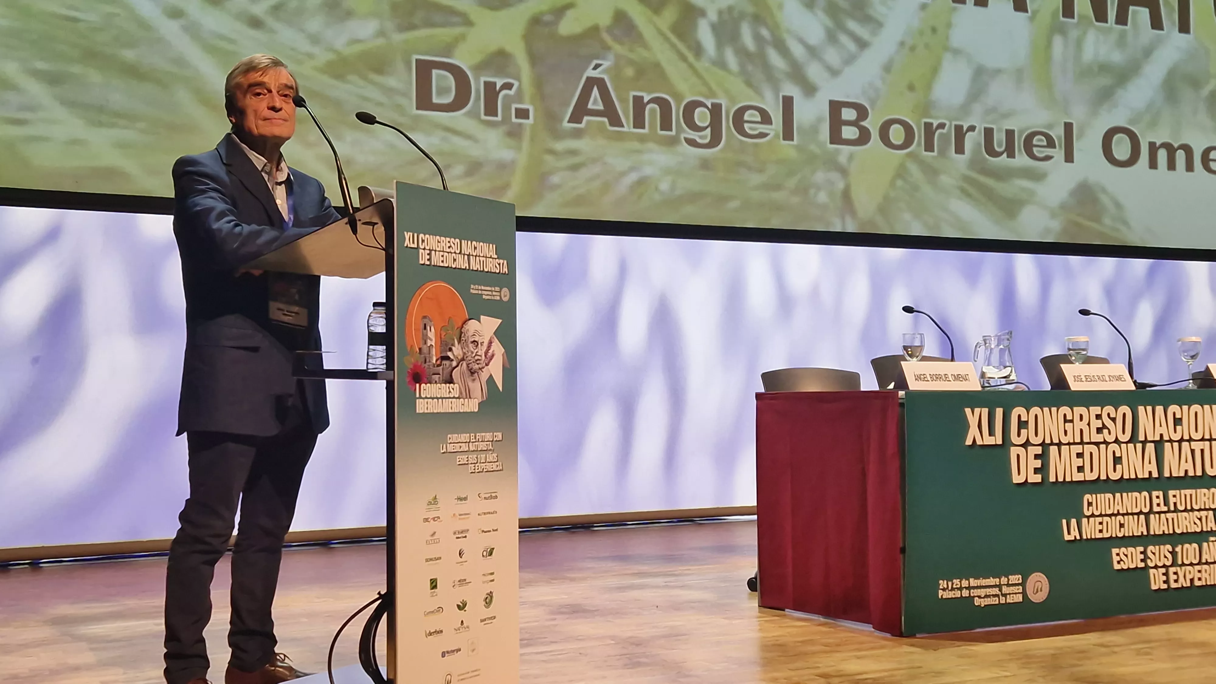 Congreso de Medicina Naturalista en Huesca. Foto Myriam Martínez 