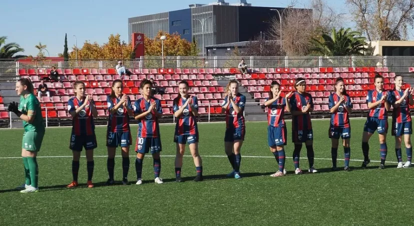 SD Huesca Femenino en su visita al Rayo Vallecano.