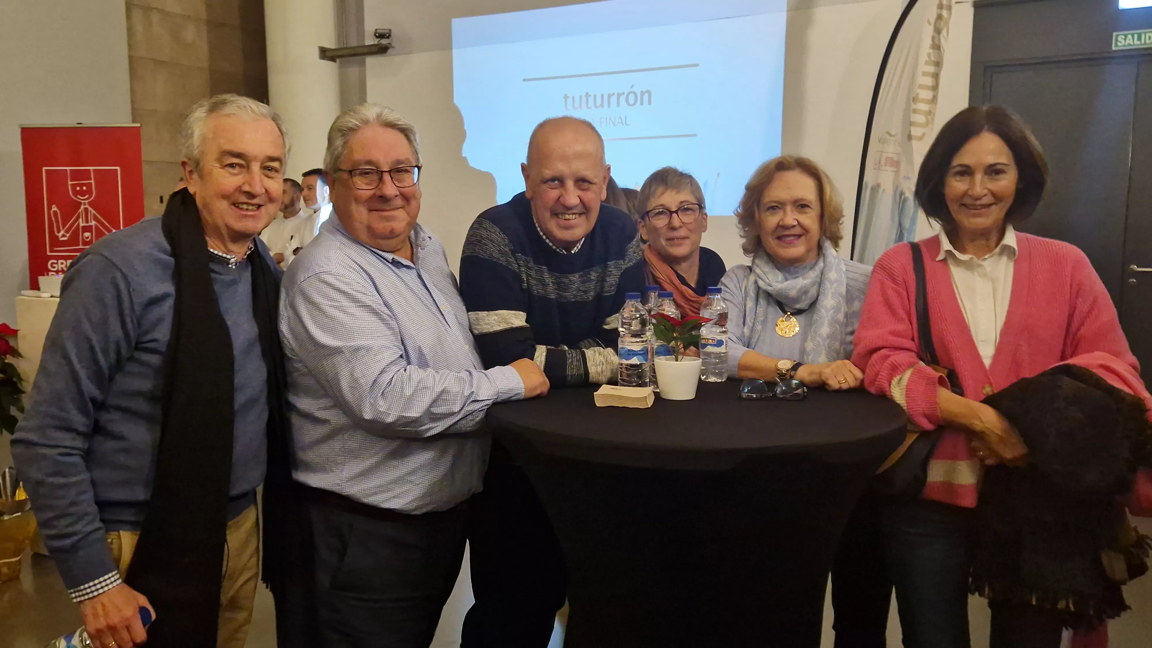 Presentación del primer turrón solidario del Gremio de Pasteleros de Huesca. Foto Myriam Martínez