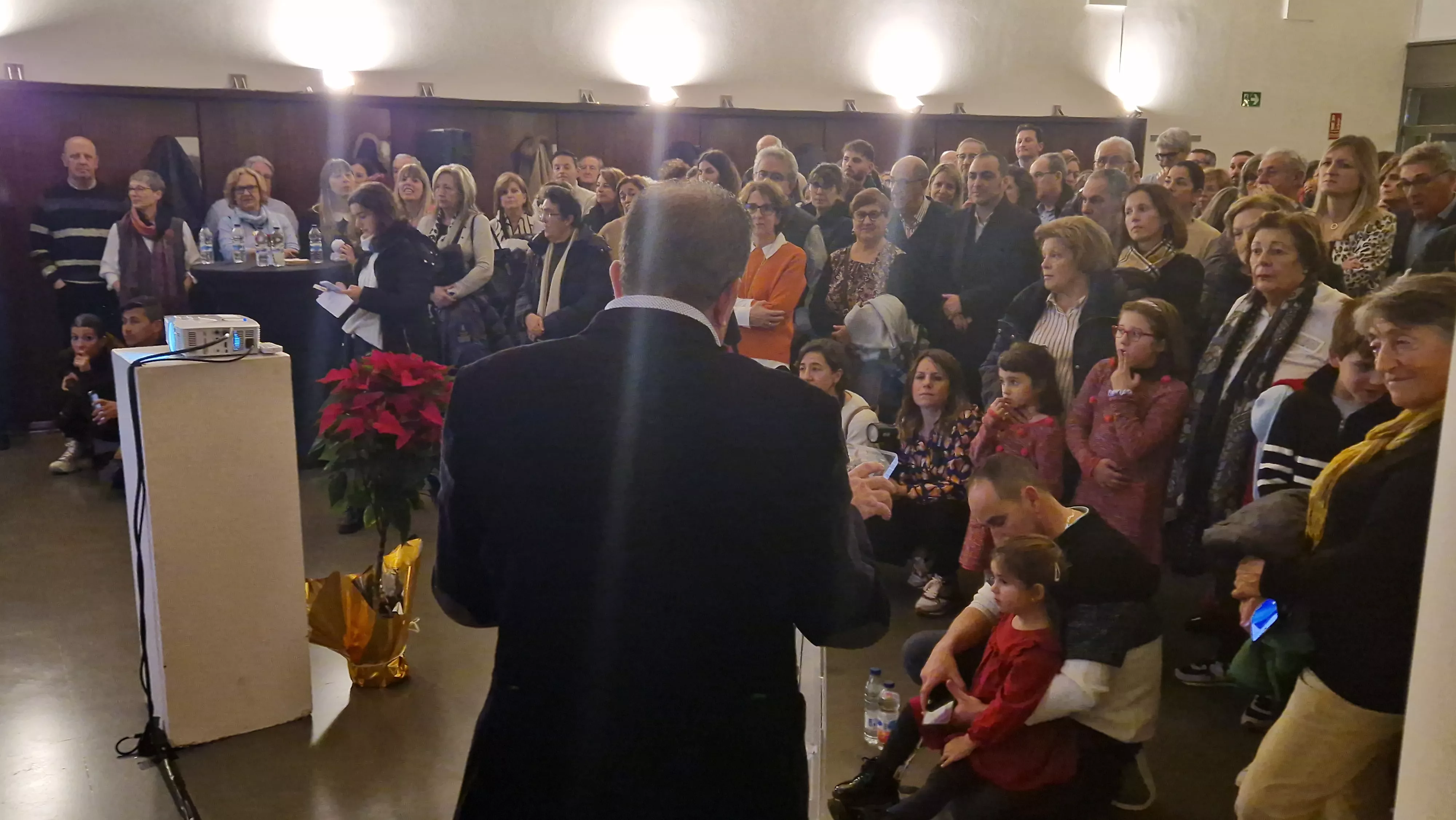 Presentación del primer turrón solidario del Gremio de Pasteleros de Huesca. Foto Myriam Martínez