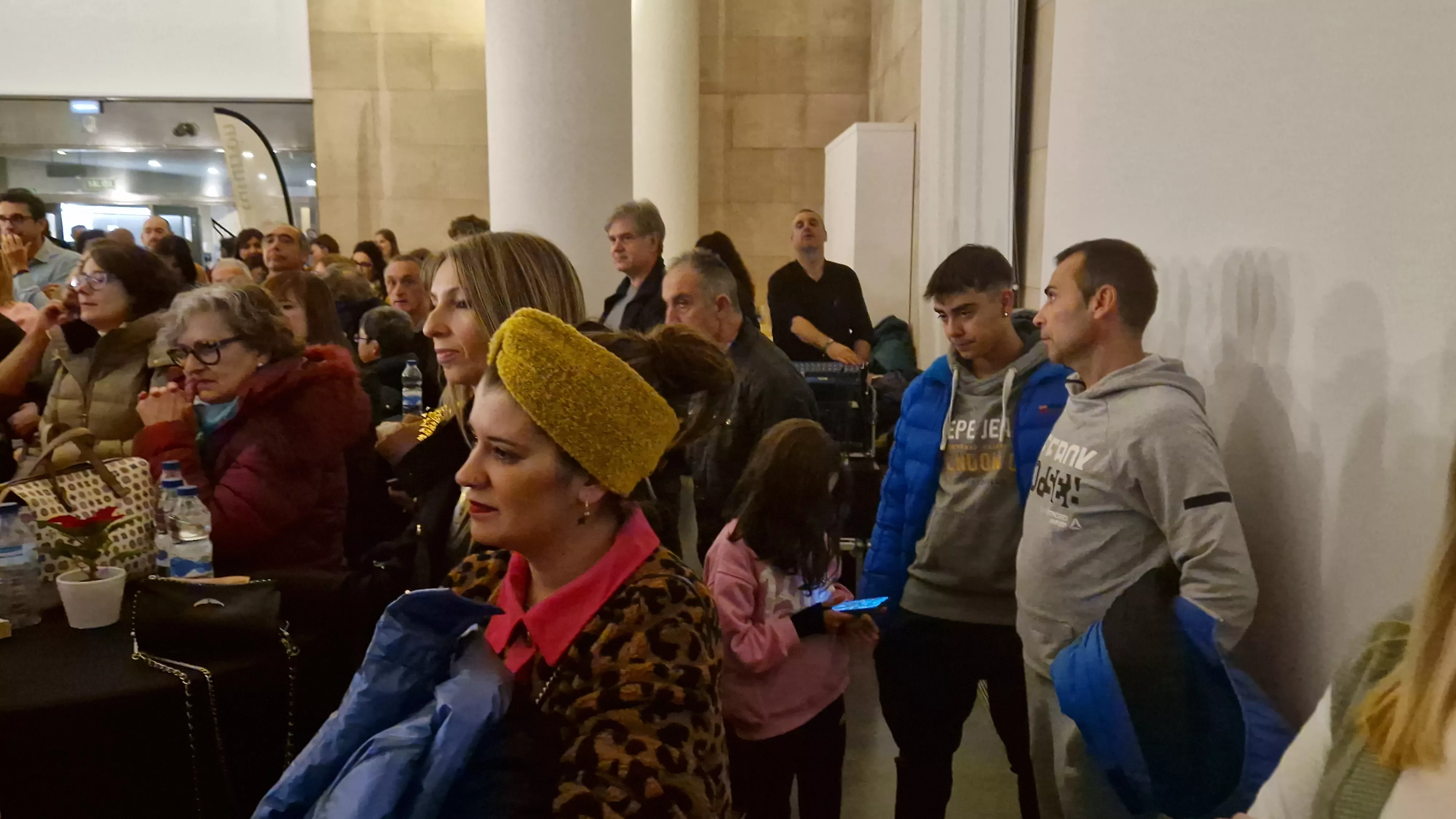 Presentación del primer turrón solidario del Gremio de Pasteleros de Huesca. Foto Myriam Martínez