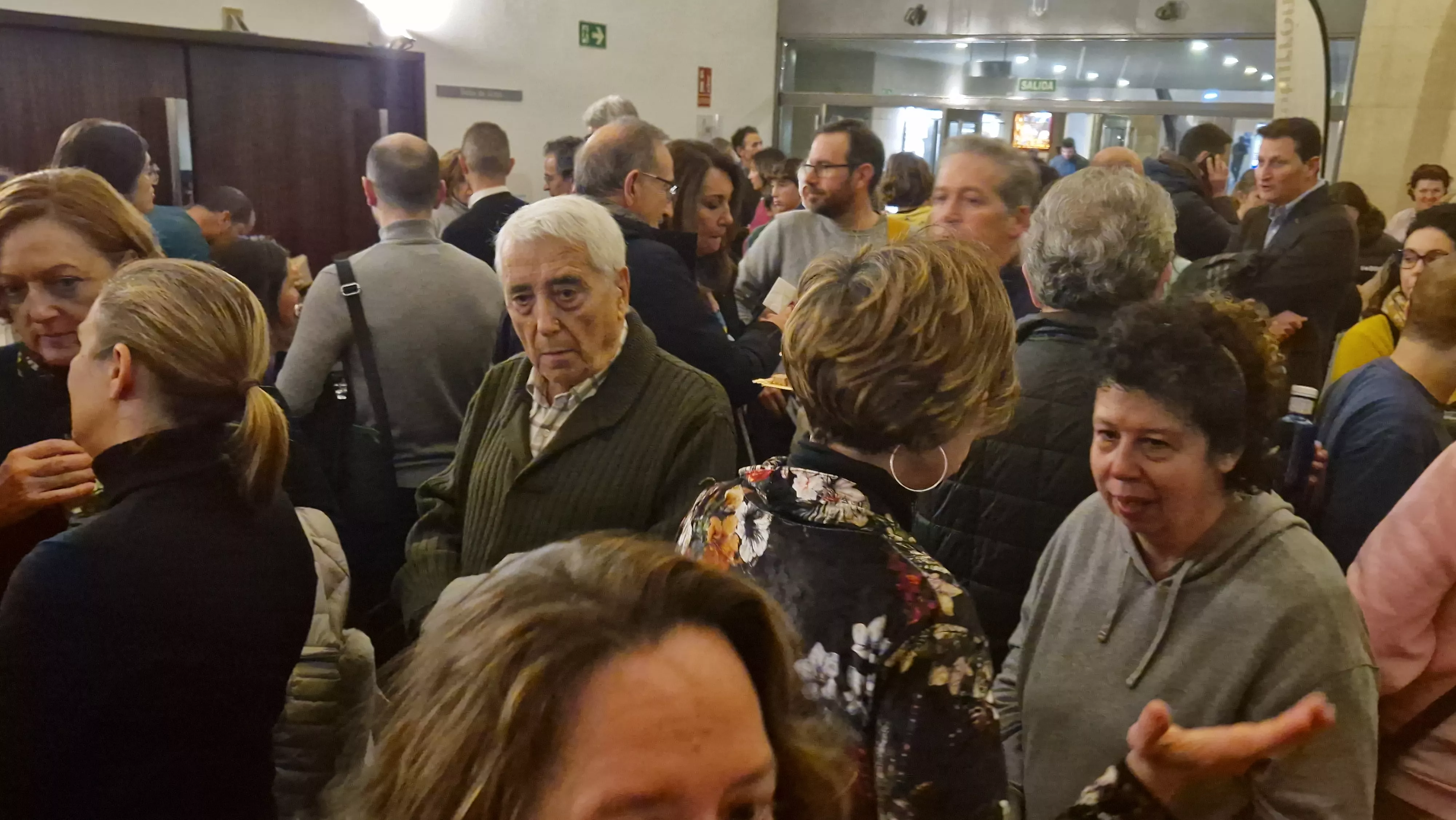 Presentación del primer turrón solidario del Gremio de Pasteleros de Huesca. Foto Myriam Martínez