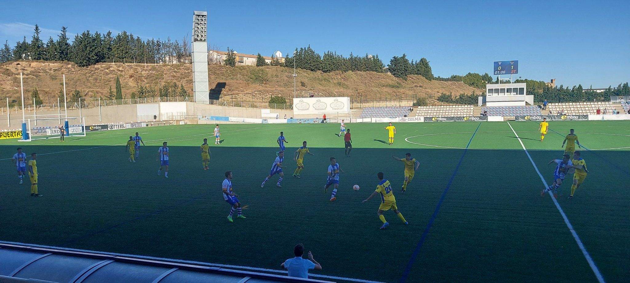 Un momento del partido en Luchán