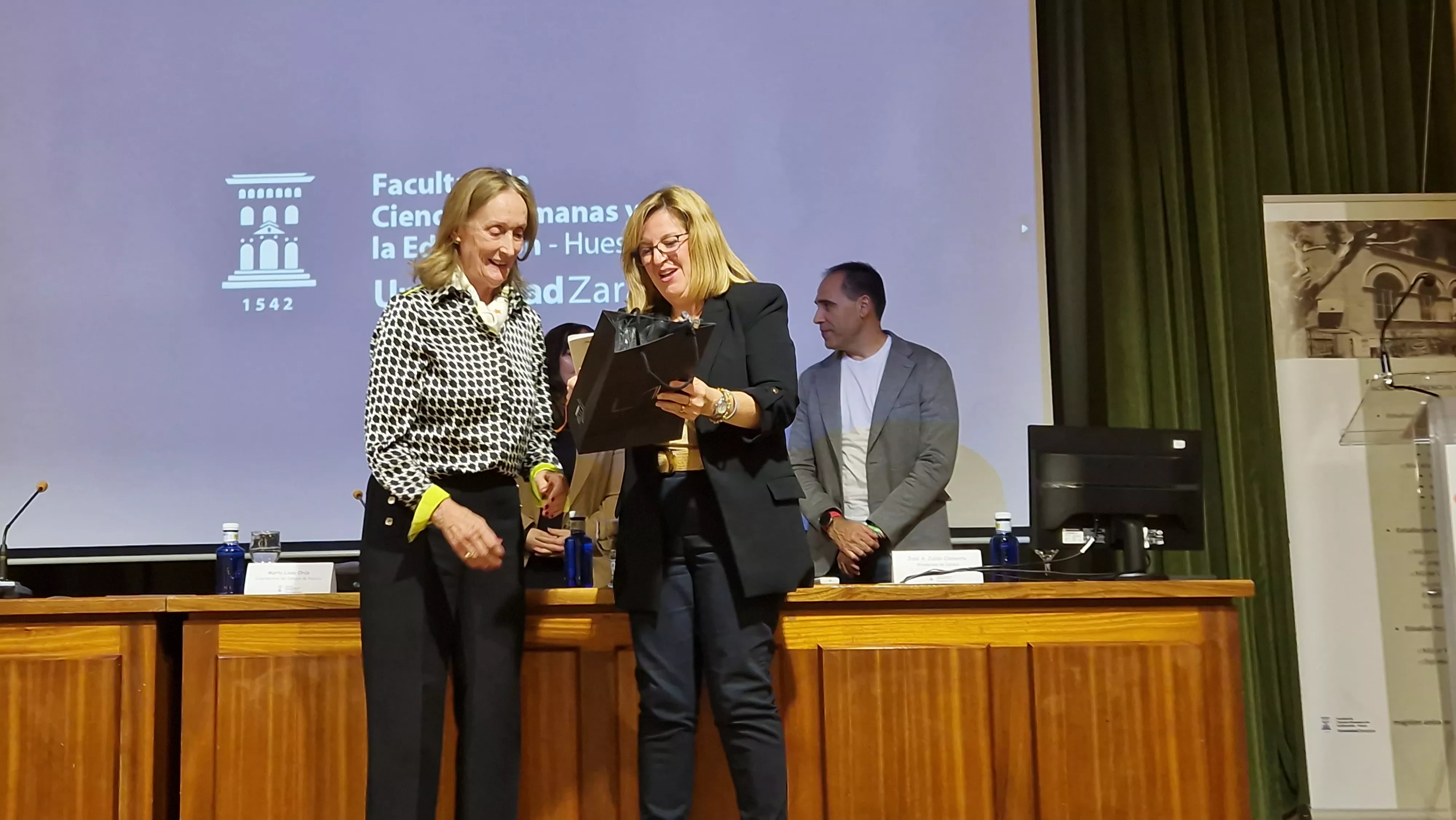 Marta Liesa y Pilar Tresaco. Foto Myriam Martínez