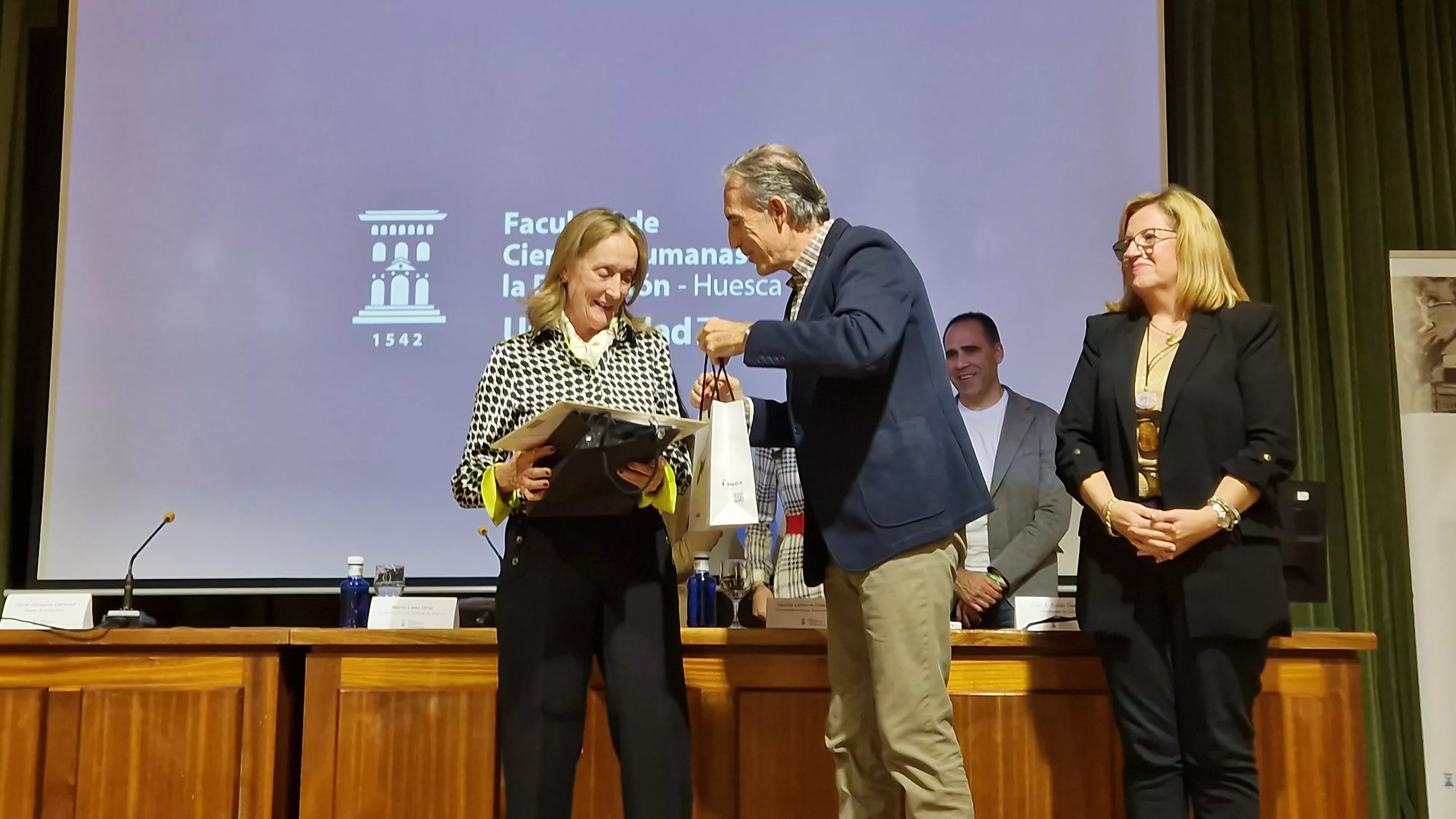 Pilar Tresaco y Javier Zaragoza. Foto Myriam Martínez