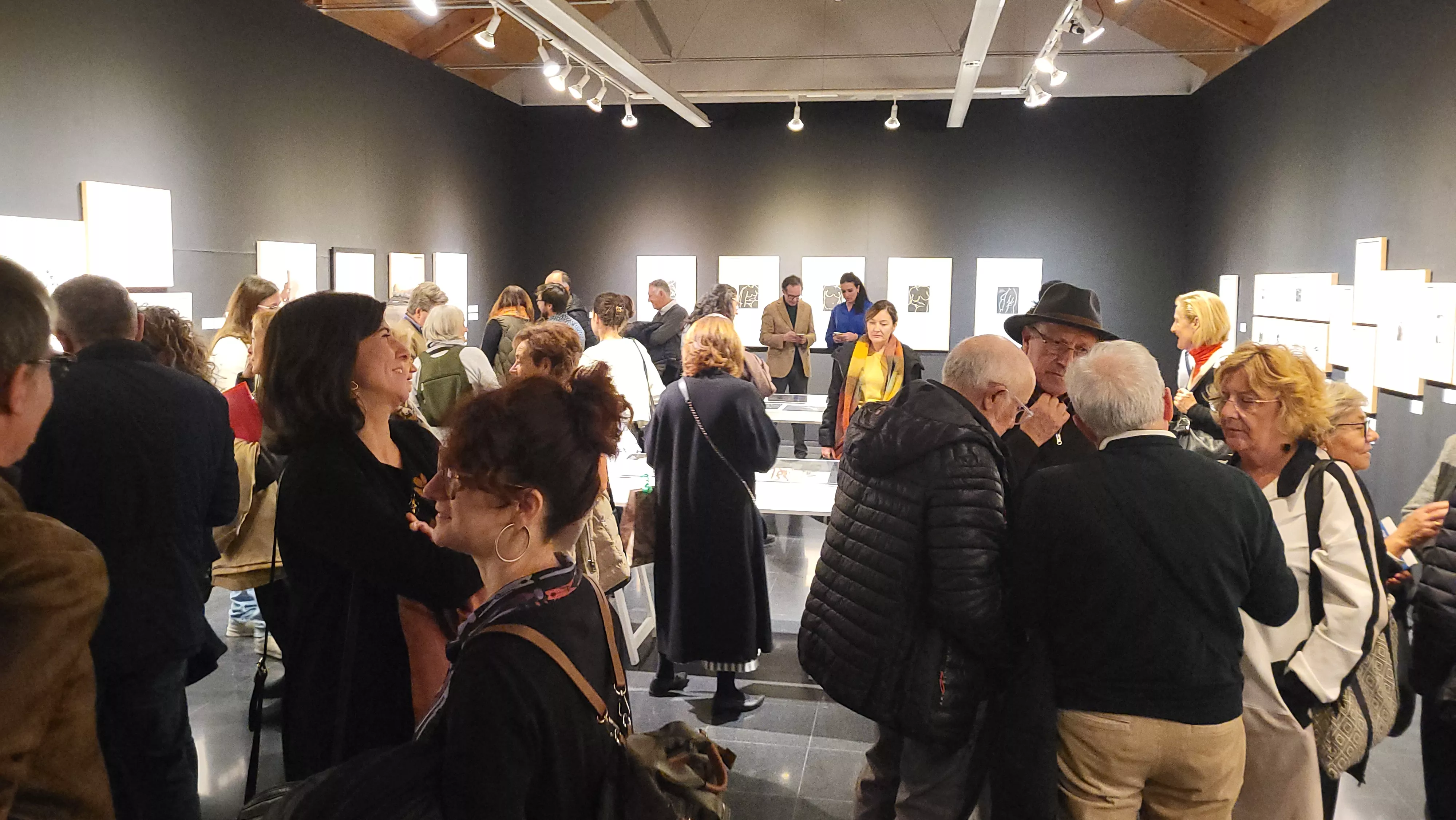  Inauguración en Huesca de la exposición "Katia Acín, gran mujer". Foto Mercedes Manterola