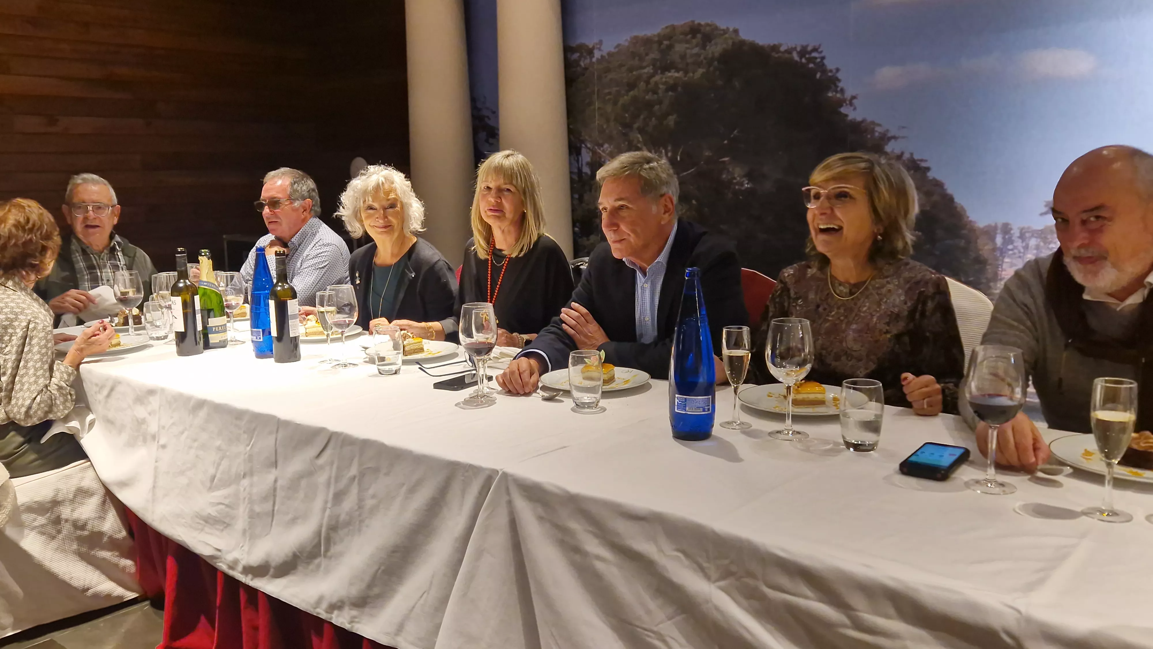 Entrega del bordón del Camino de Santiago a la Asociación de Huesca. Foto Myriam Martínez 