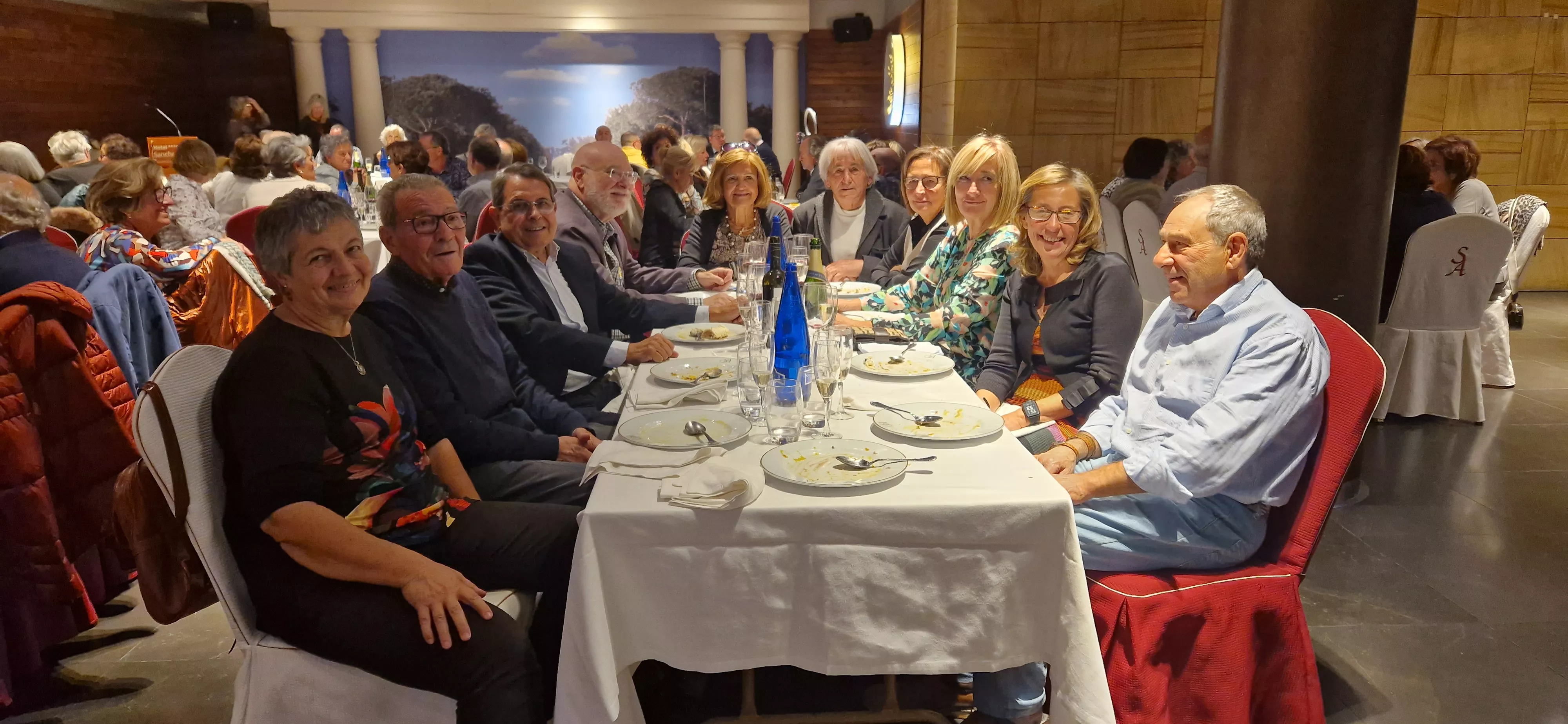 Entrega del bordón del Camino de Santiago a la Asociación de Huesca. Foto Myriam Martínez 