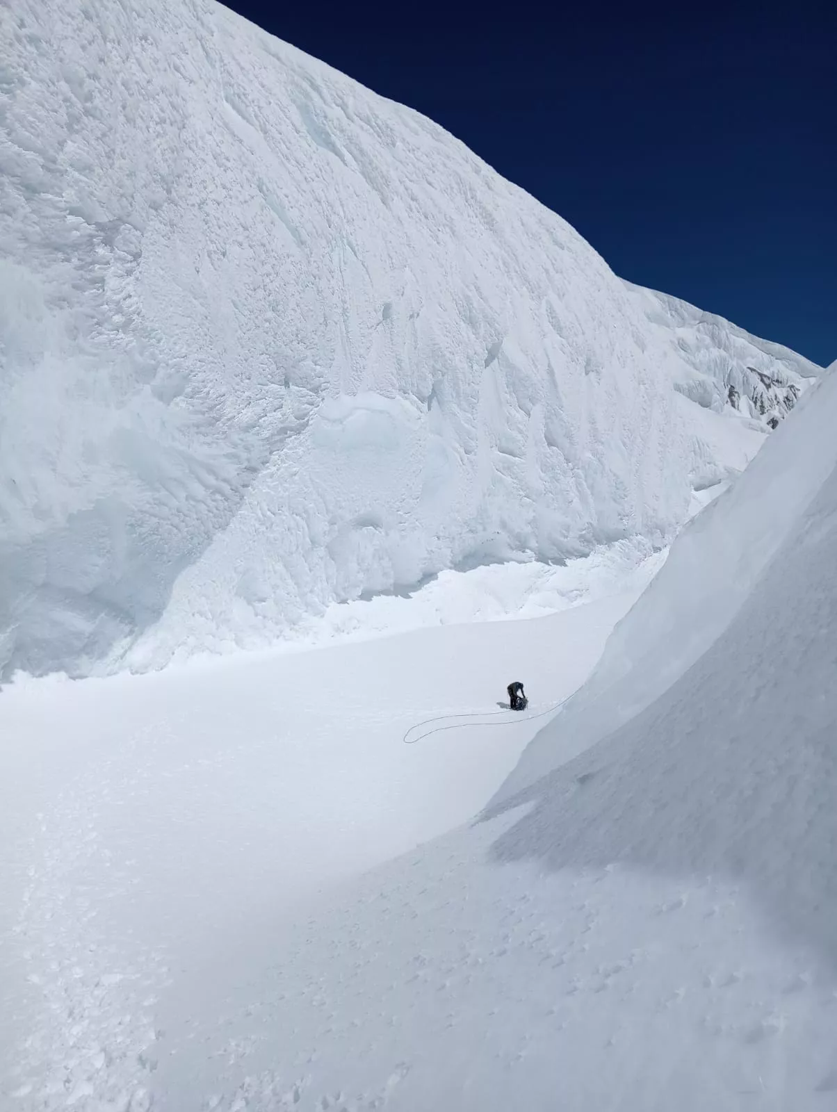 GMAM San Lorenzo.Paredes de hielo. Foto: ©GMAM OCP EMMOE / LM López Soriano