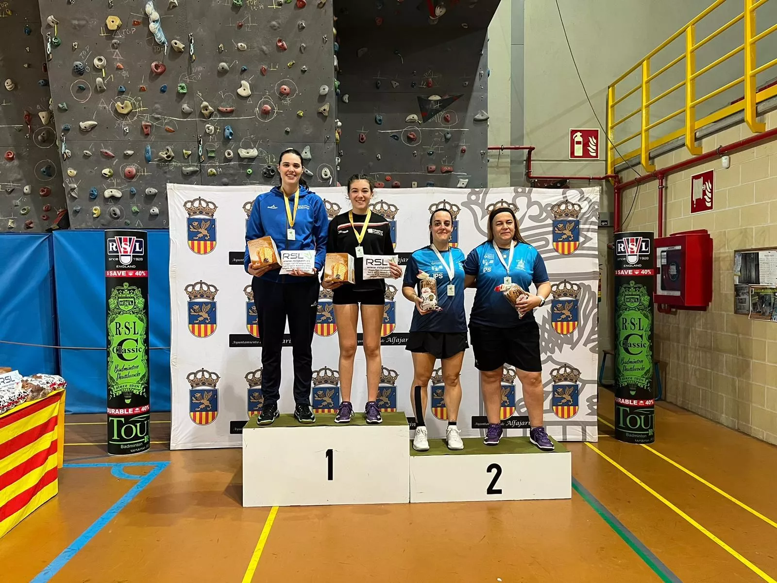 Andrea Mingarro Nelly Iriberri (Huesca La Magia), campeonas dobles femeninos en Alfajarín