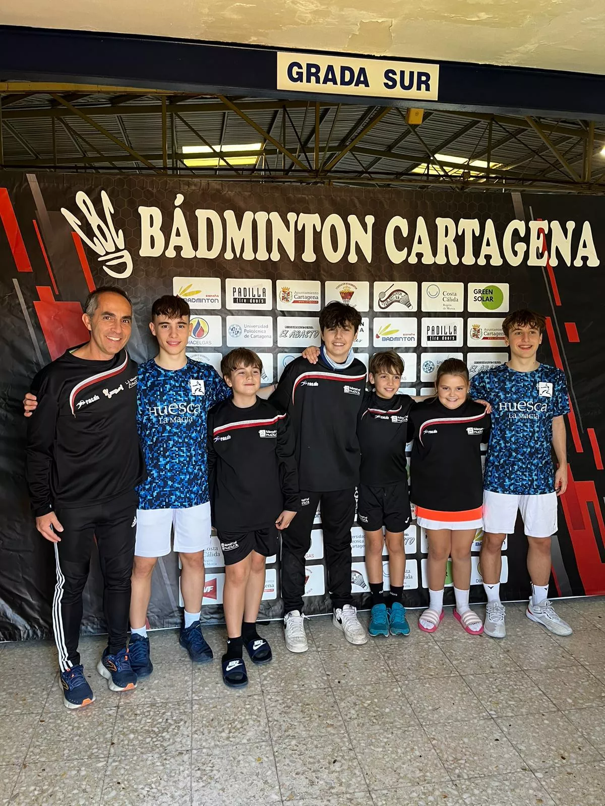 Jugadores del Bádminton Huesca La Magia en Cartagena