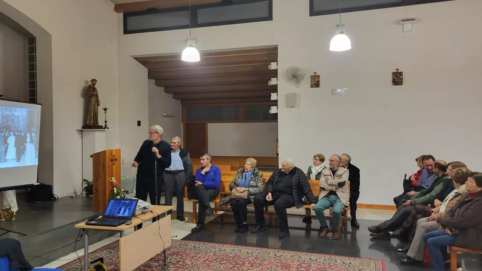 Presentación del libro del cura Cabrero en Huesca