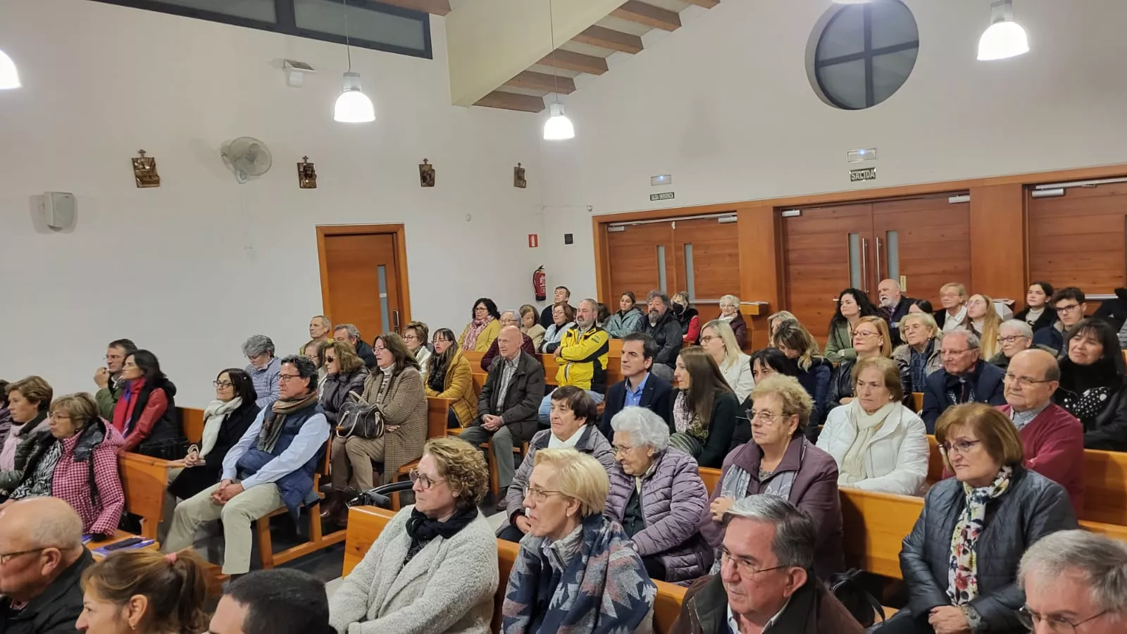 Presentación del libro del cura Cabrero en Huesca
