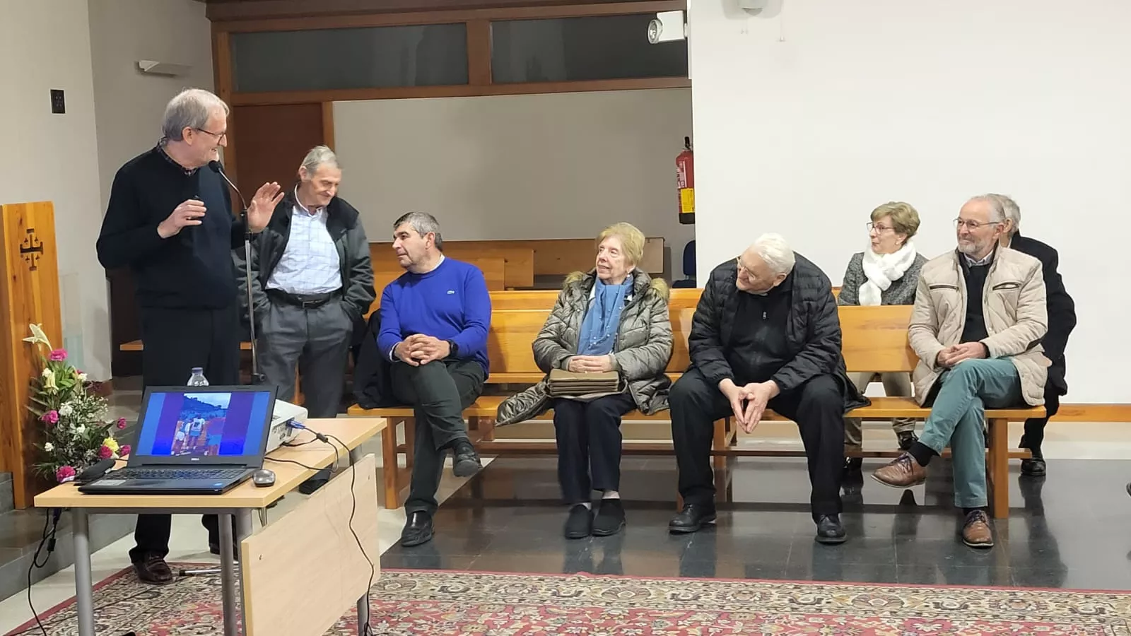 Presentación del libro del cura Cabrero en Huesca