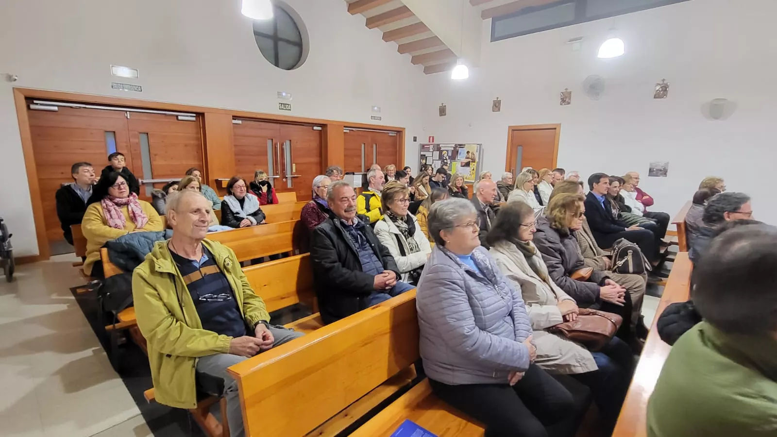 Presentación del libro del cura Cabrero en Huesca