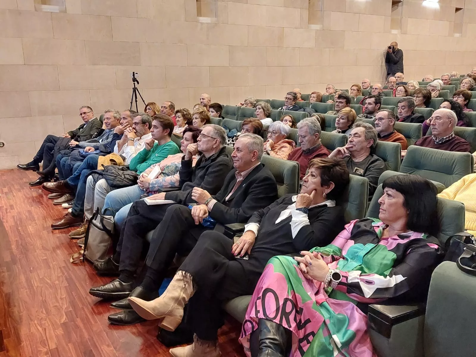 Presentación del libro Con Gusto de Adolfo Cajal Marzal en la Diputación