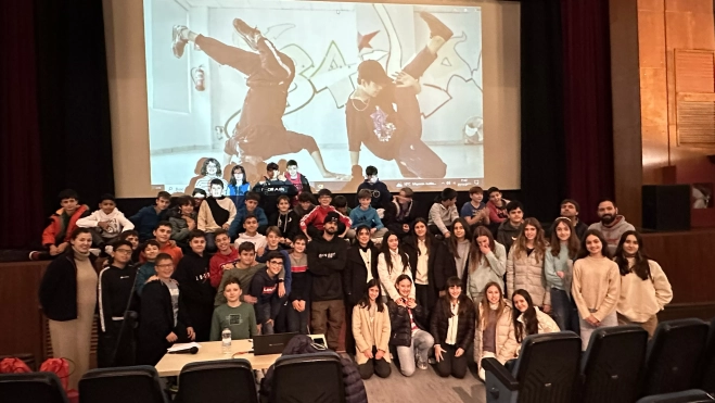 Ponencia de la ESO en la Semana Solidaria de Salesianos Ponencia de la ESO en la Semana Solidaria de Salesianos