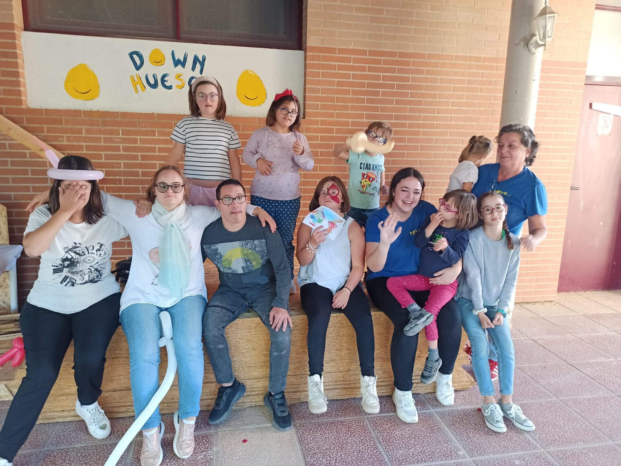Imágenes del encuentro de familias de Down Huesca y Zaragoza en Fonz 