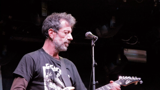 Manolo Kabezabolo, en un concierto.