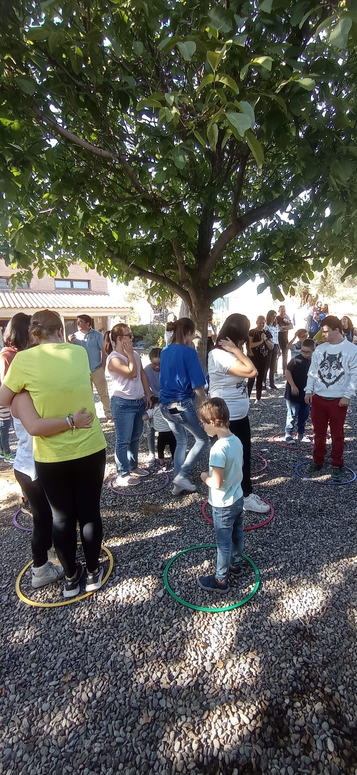 Imágenes del encuentro de familias de Down Huesca y Zaragoza en Fonz 