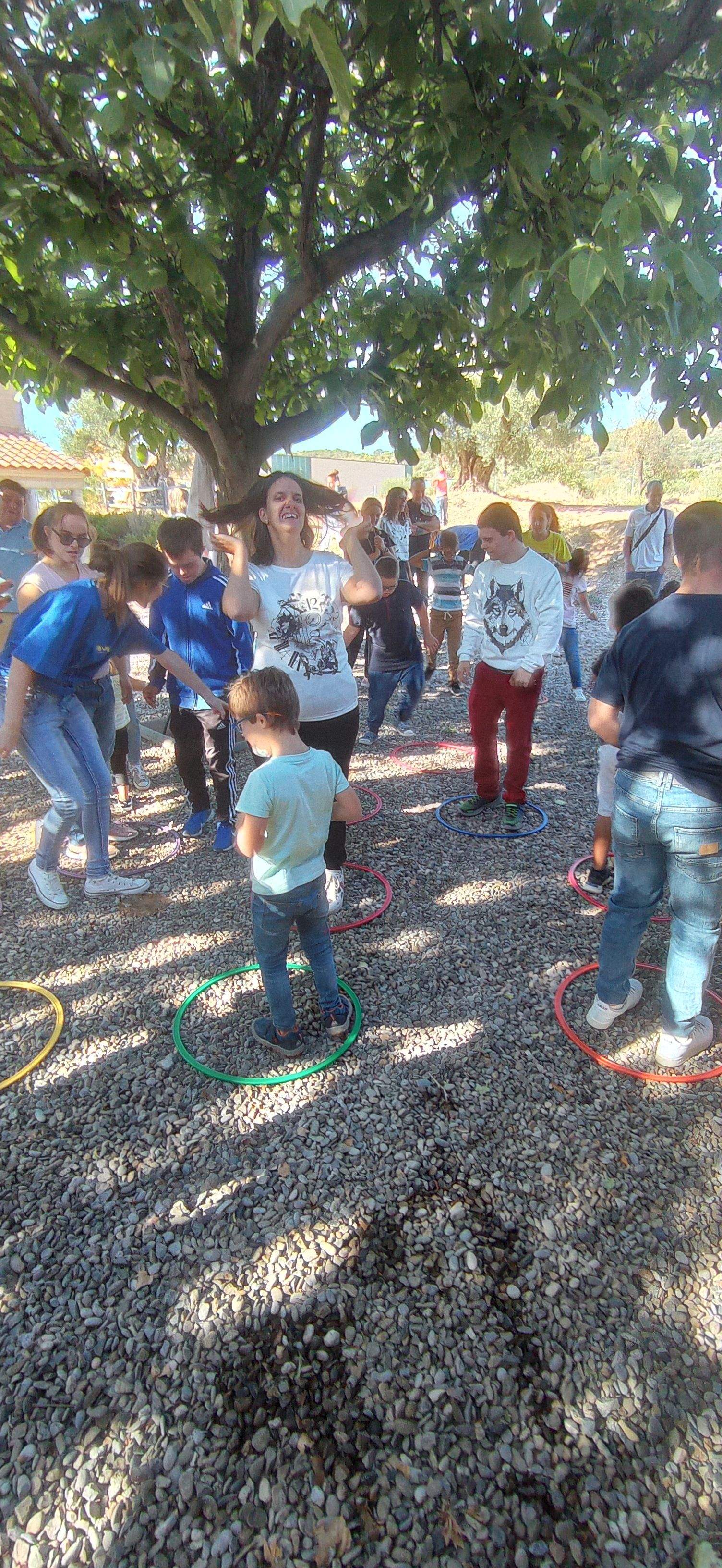 Imágenes del encuentro de familias de Down Huesca y Zaragoza en Fonz 