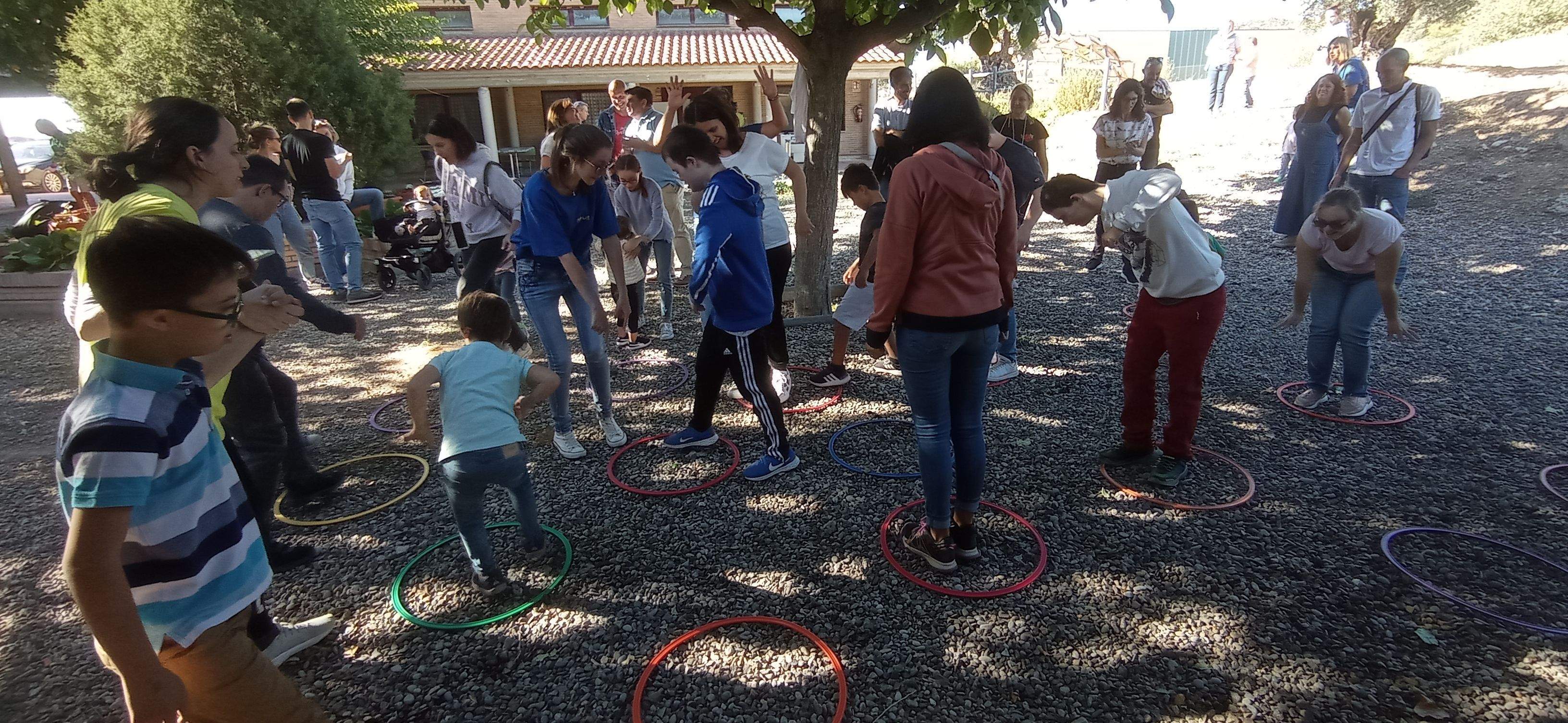 Imágenes del encuentro de familias de Down Huesca y Zaragoza en Fonz 