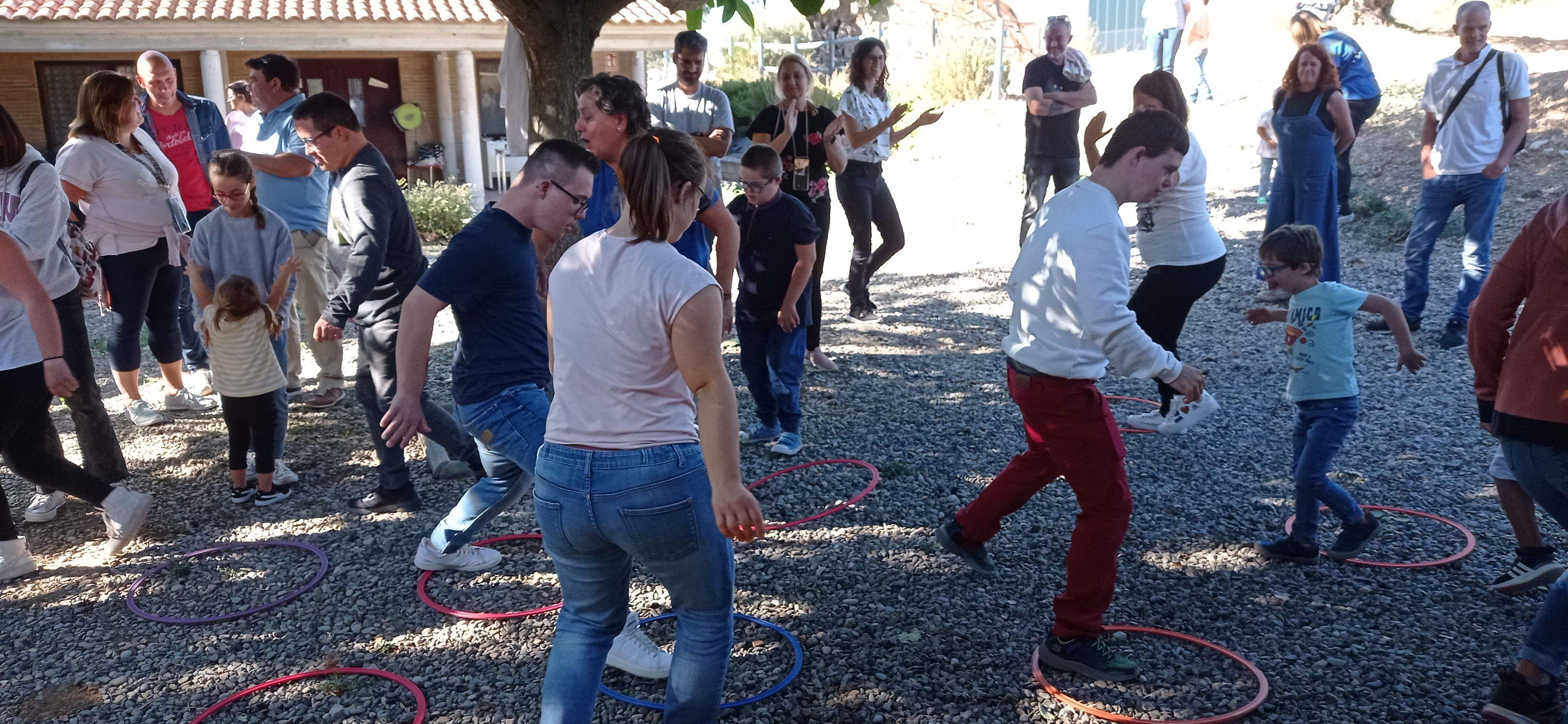 Imágenes del encuentro de familias de Down Huesca y Zaragoza en Fonz 