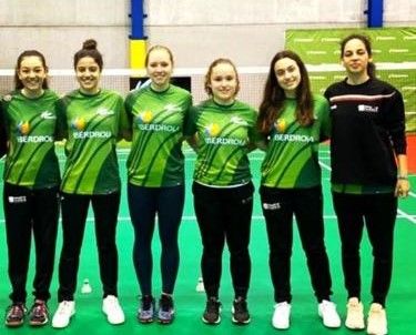 Representantes del Bádminton Huesca en Oviedo