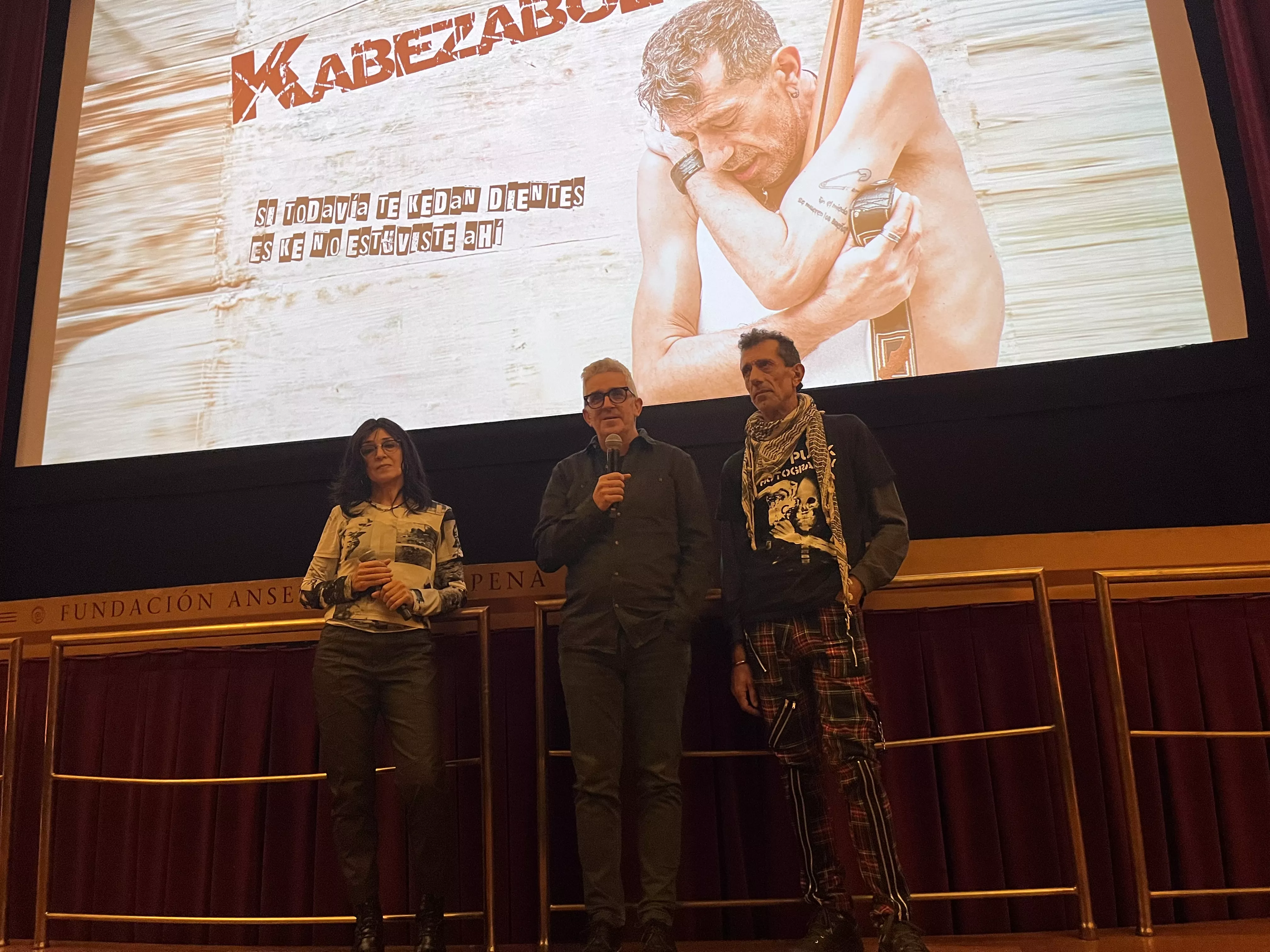 Estreno en Huesca de la película de Manolo Kabezabolo. Foto: Mercedes Manterola