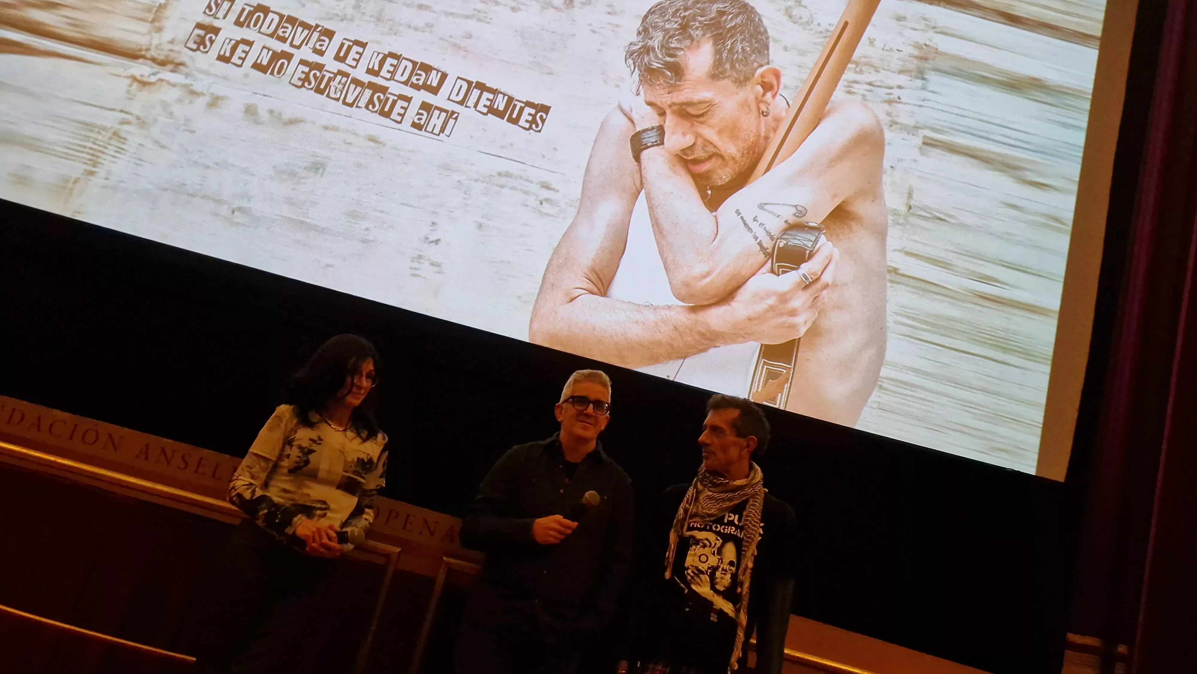 Estreno en Huesca de la película de Manolo Kabezabolo. Foto Myriam Martínez
