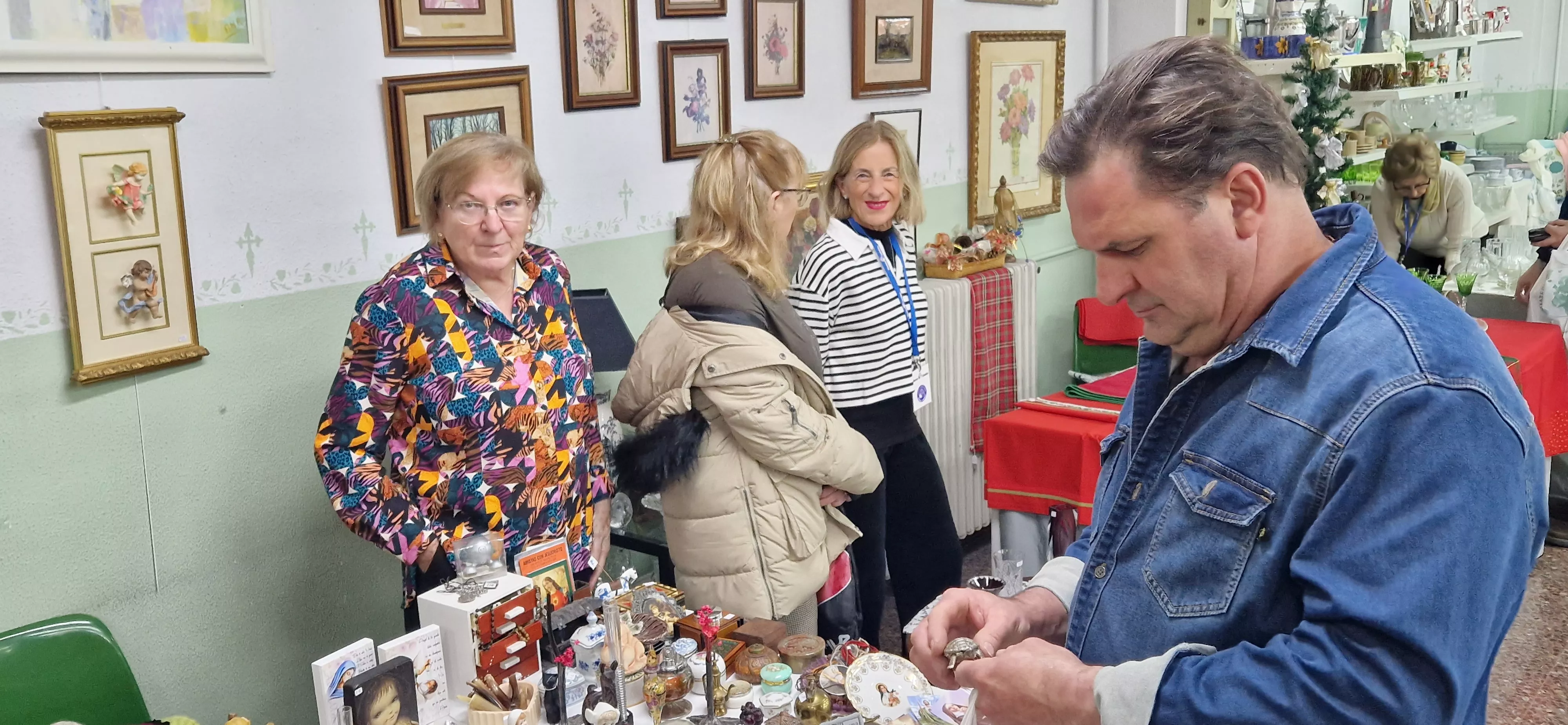 Rastrillo de Manos Unidas. Foto Myriam Martínez 