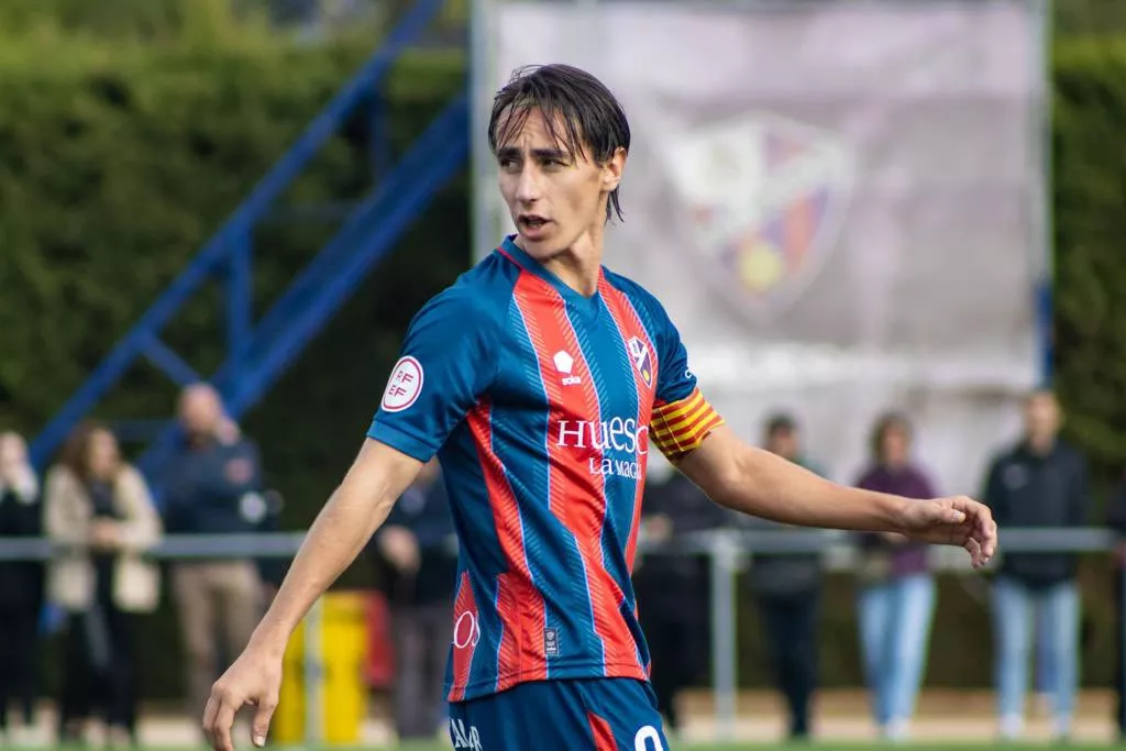 David García, capitán del Huesca B.
