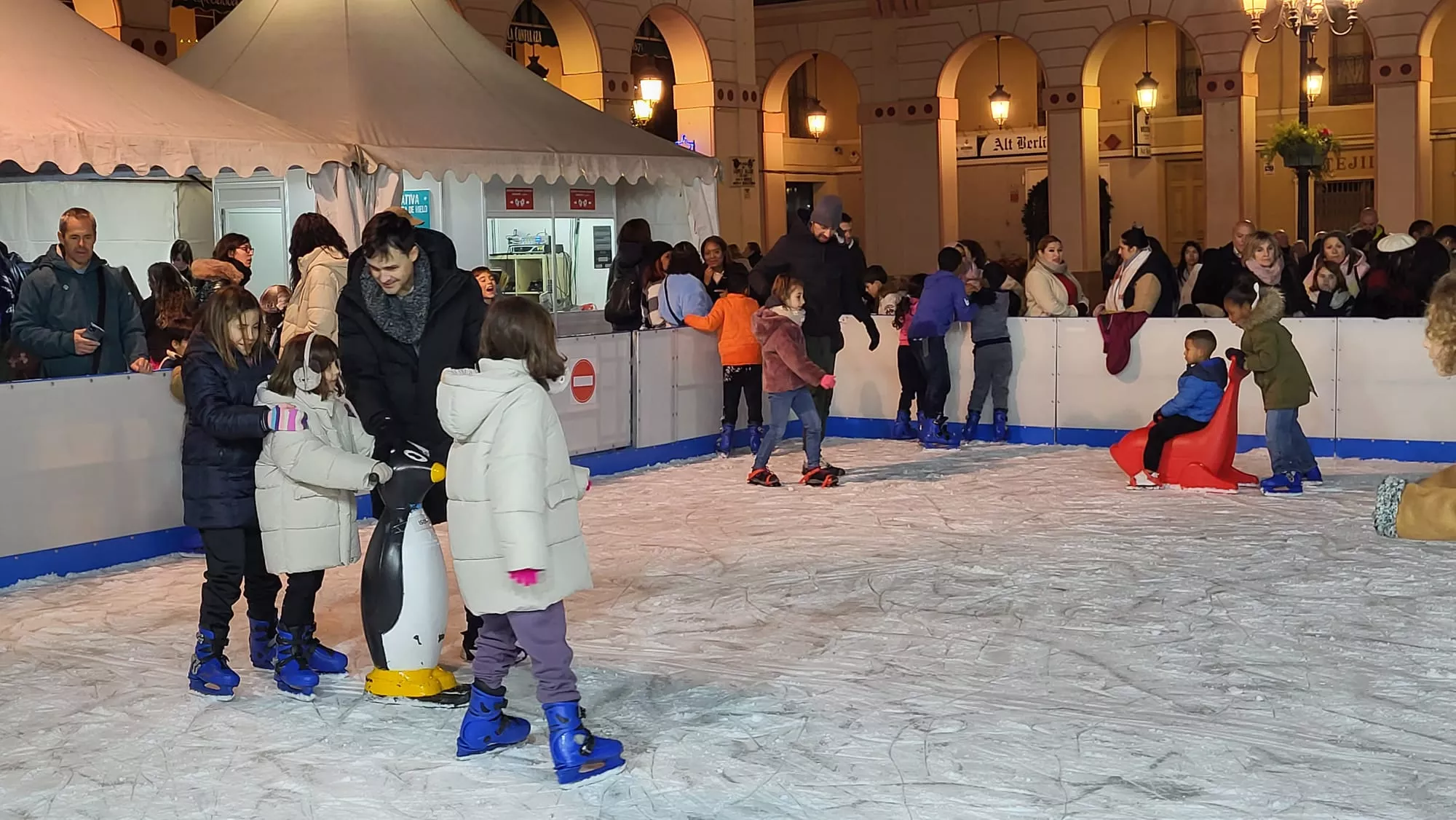 Pista de hielo de Huesca