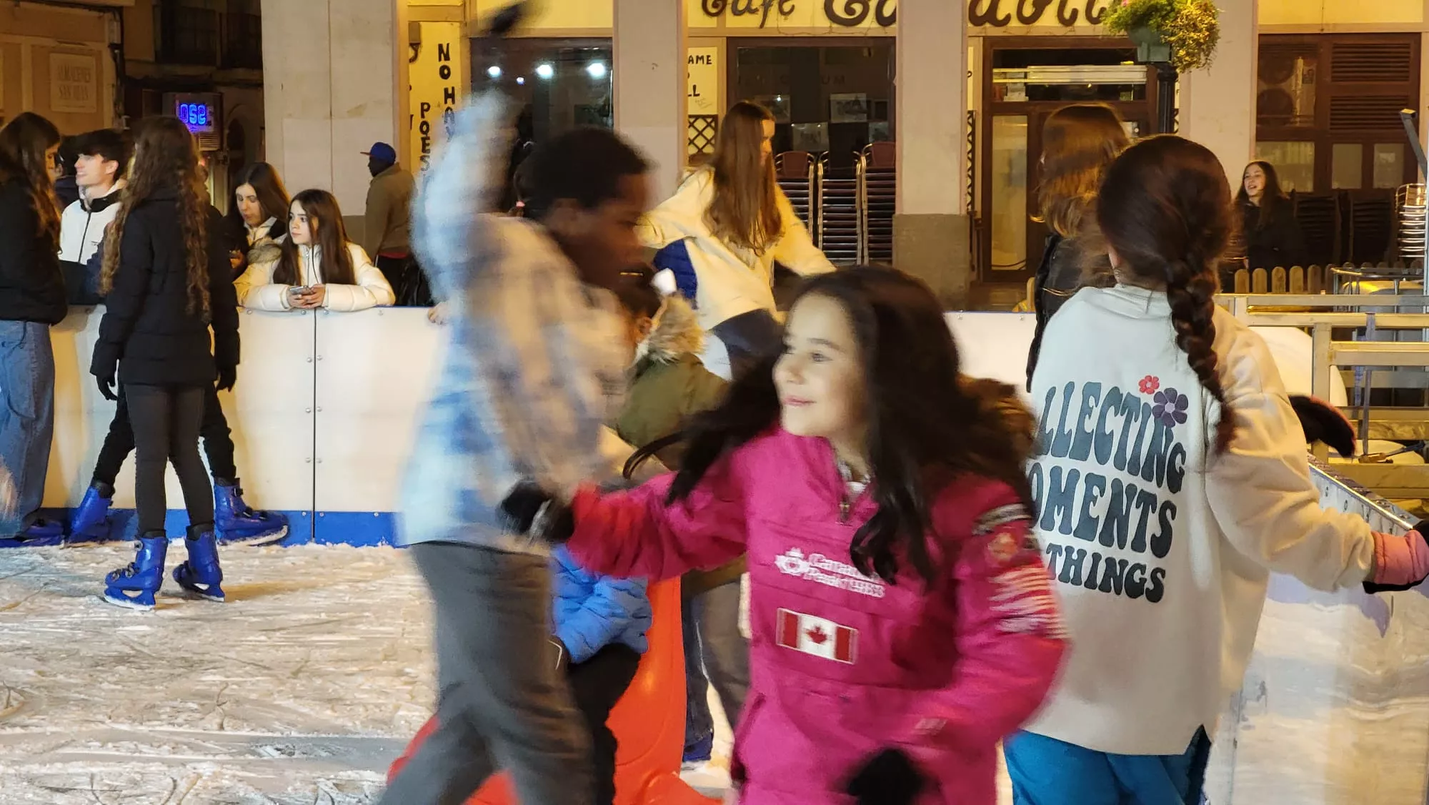 Pista de hielo de Huesca. Foto Carlos Jalle