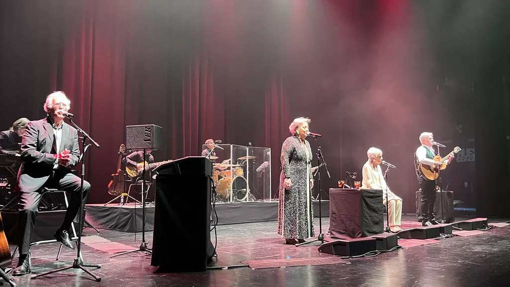 Actuación de El Consorcio en el Palacio de Congresos de Huesca. Foto: Mercedes Manterola