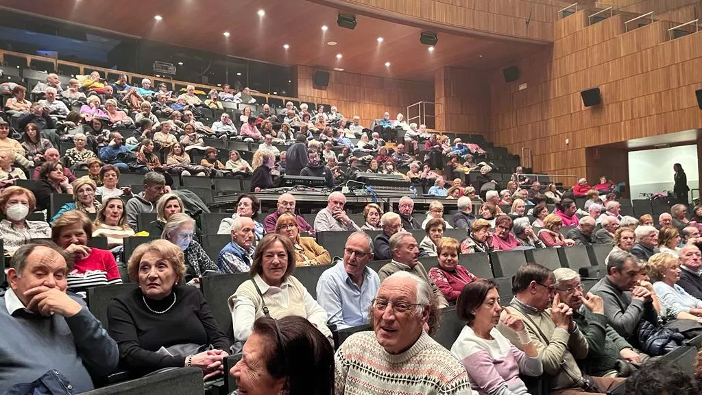 Actuación de El Consorcio en el Palacio de Congresos de Huesca. Foto: Mercedes Manterola