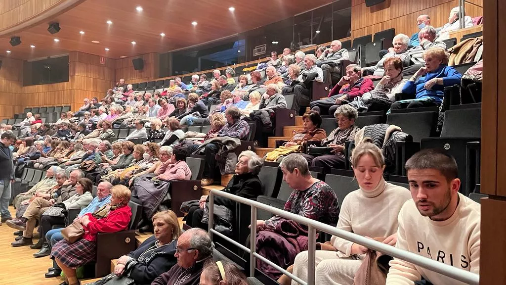 Actuación de El Consorcio en el Palacio de Congresos de Huesca. Foto: Mercedes Manterola