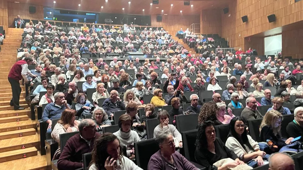 Actuación de El Consorcio en el Palacio de Congresos de Huesca. Foto: Mercedes Manterola