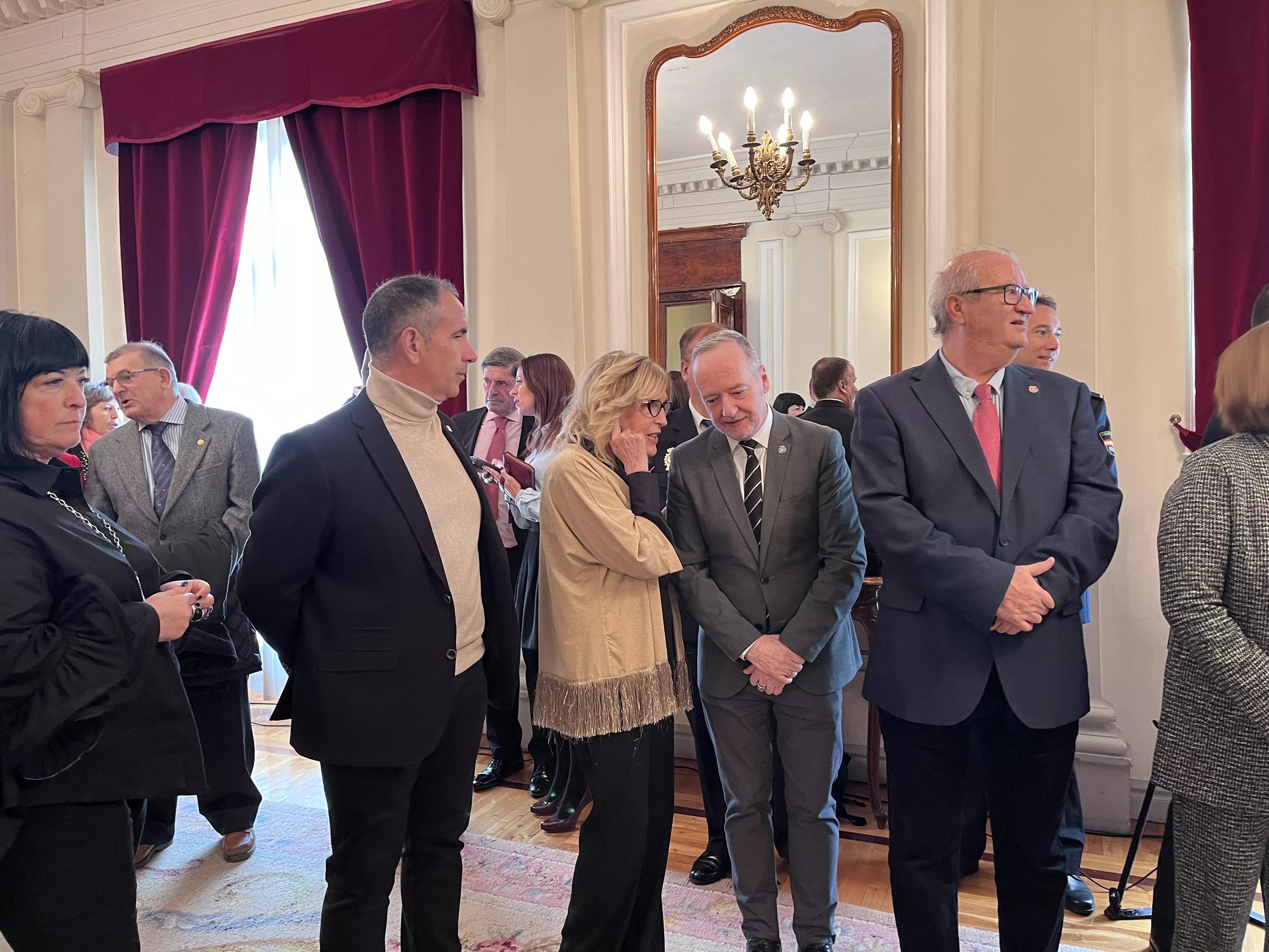 Celebración del 45 aniversario de la Constitución en la Subdelegación del Gobierno en Huesca. Foto Mercedes Manterola