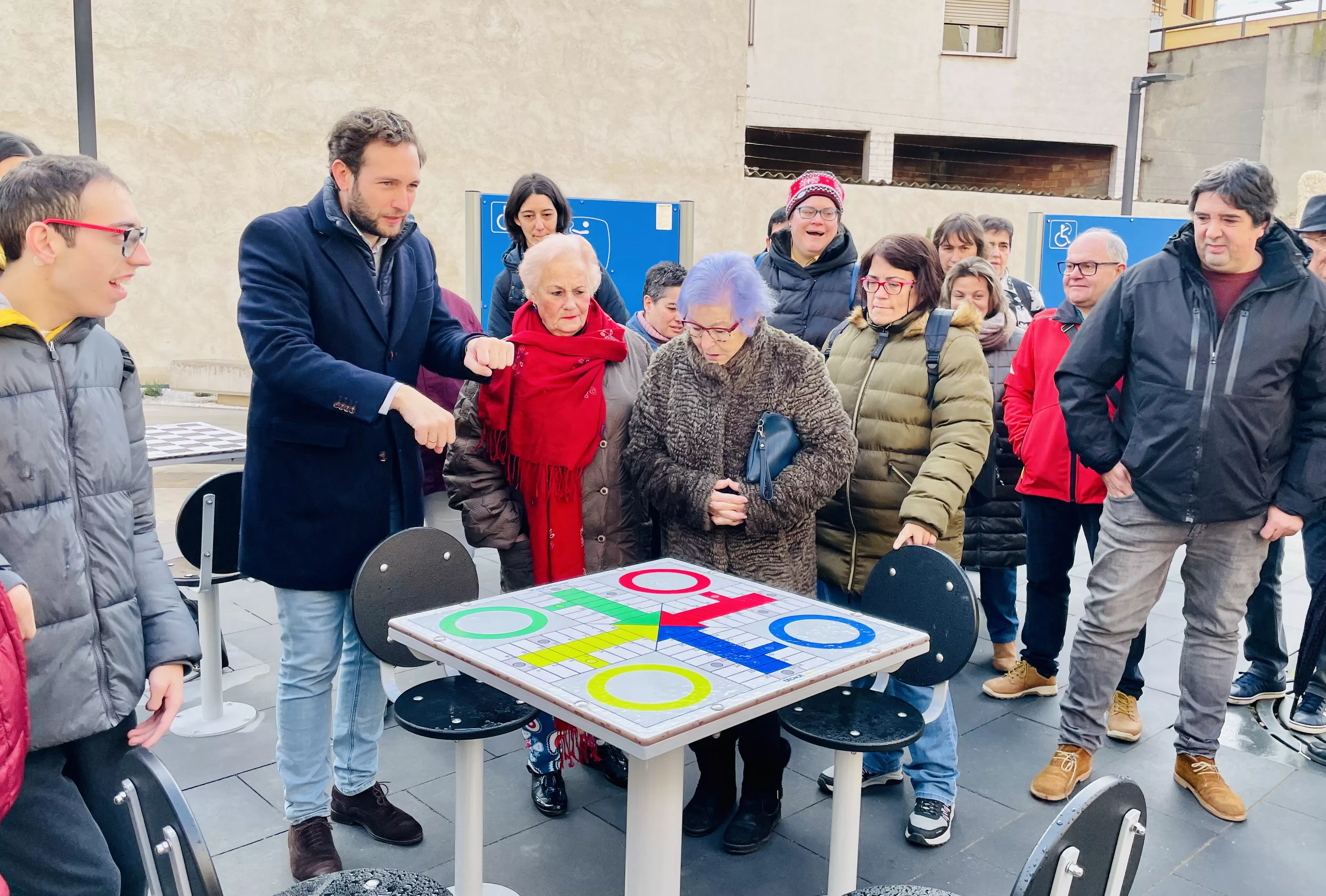 Se ha abierto al público la plaza de la Ceca, dentro del proyecto Monzón Inclusivo y Saludable.