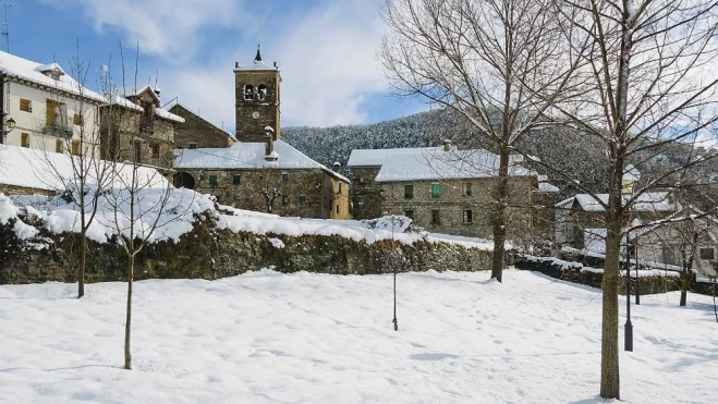 Vista de Jasa. Vista de Jasa.