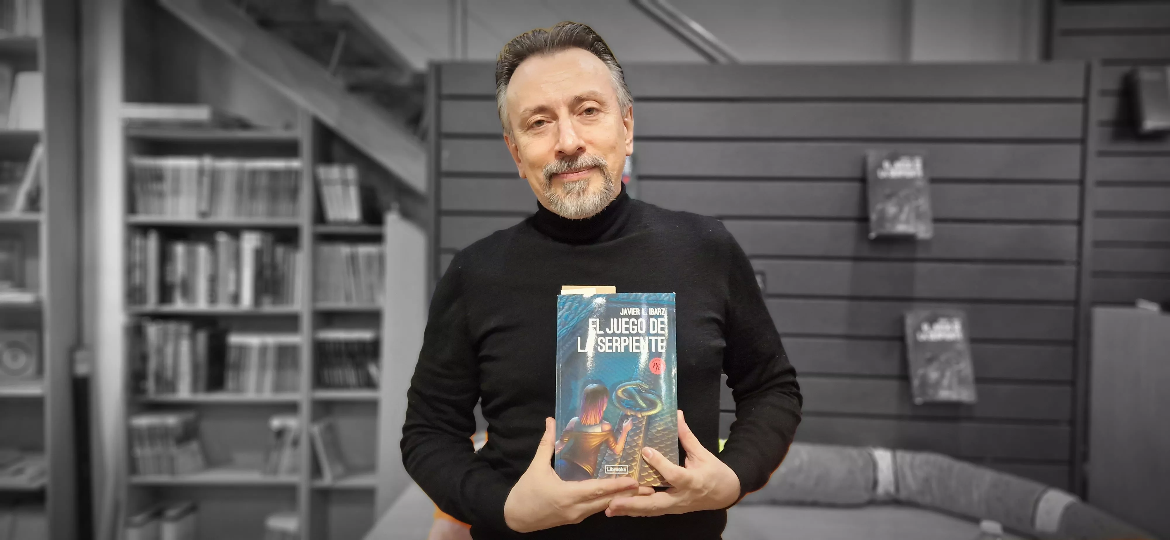 Javier Ibarz presenta El juego de la serpiente en Másdelibros. Foto Myriam Martínez 