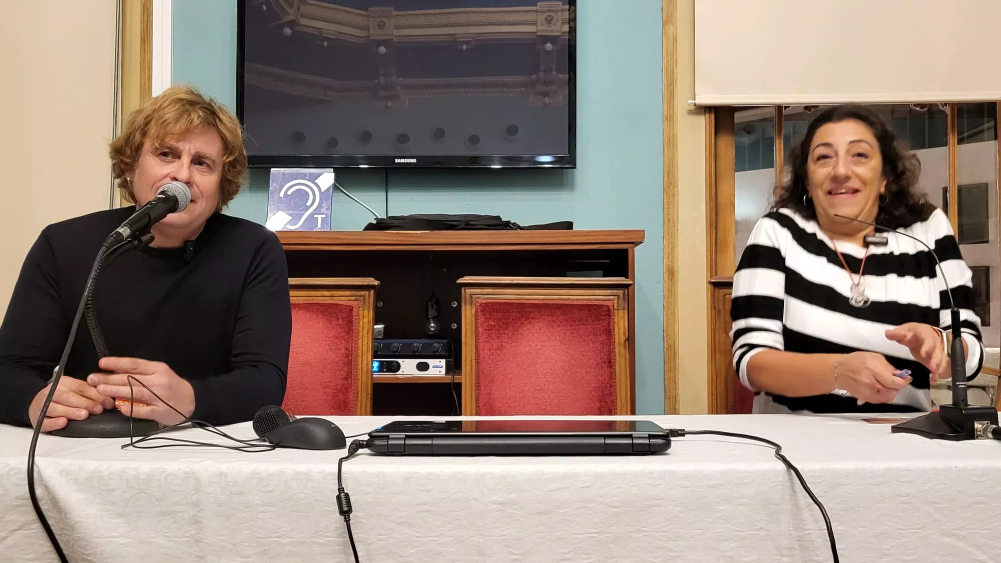 Presentación de No podría estar más contenta de María Frisa y Marisol Aznar