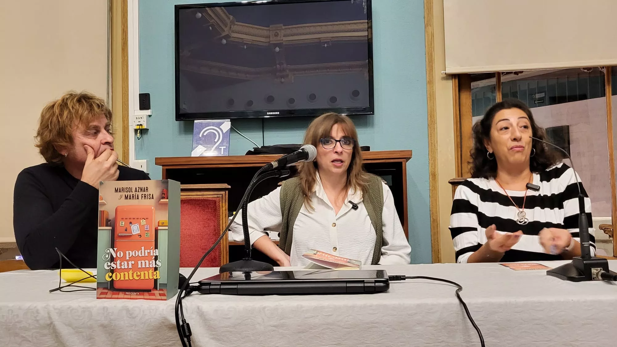 Presentación de No podría estar más contenta de María Frisa y Marisol Aznar