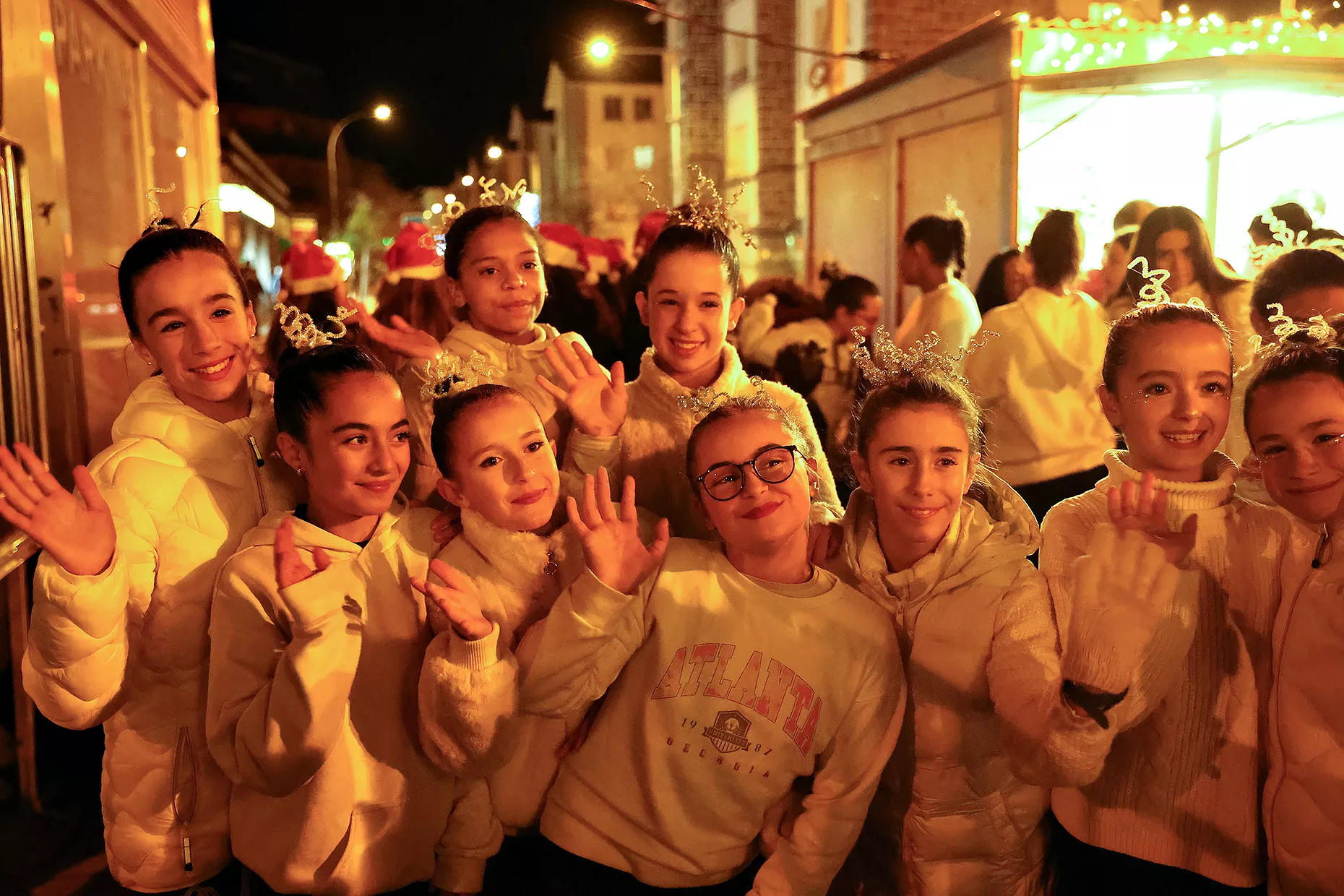 Animado encendido de las luces de Navidad en Jaca. Foto Ayuntamiento de Jaca
