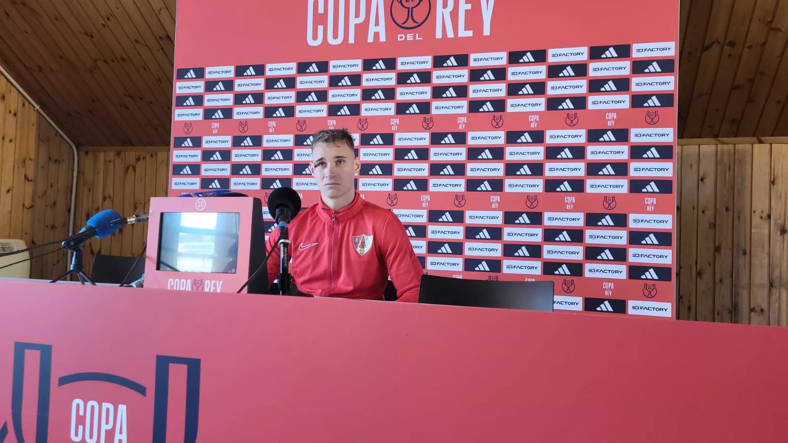 Franki, jugador del Barbastro.