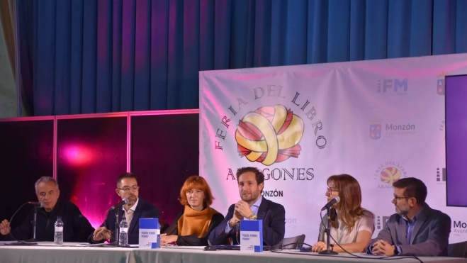 Monzón ha abierto este miércoles la Feria del Libro Aragonés. Monzón ha abierto este miércoles la Feria del Libro Aragonés.