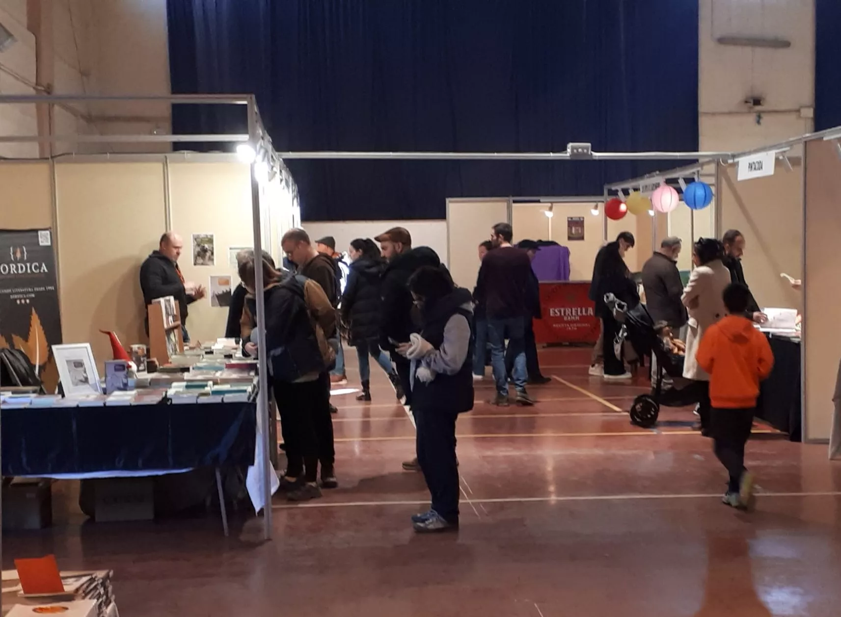 Celebración de la Feria del Libro Aragonés en Monzón.