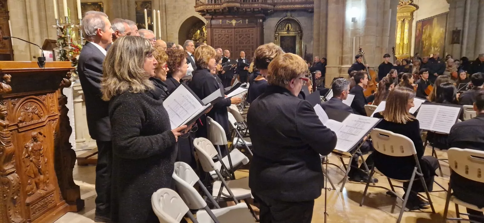 Celebración del Tota Pulchra en la Catedral de Huesca. Fotos Myriam Martínez