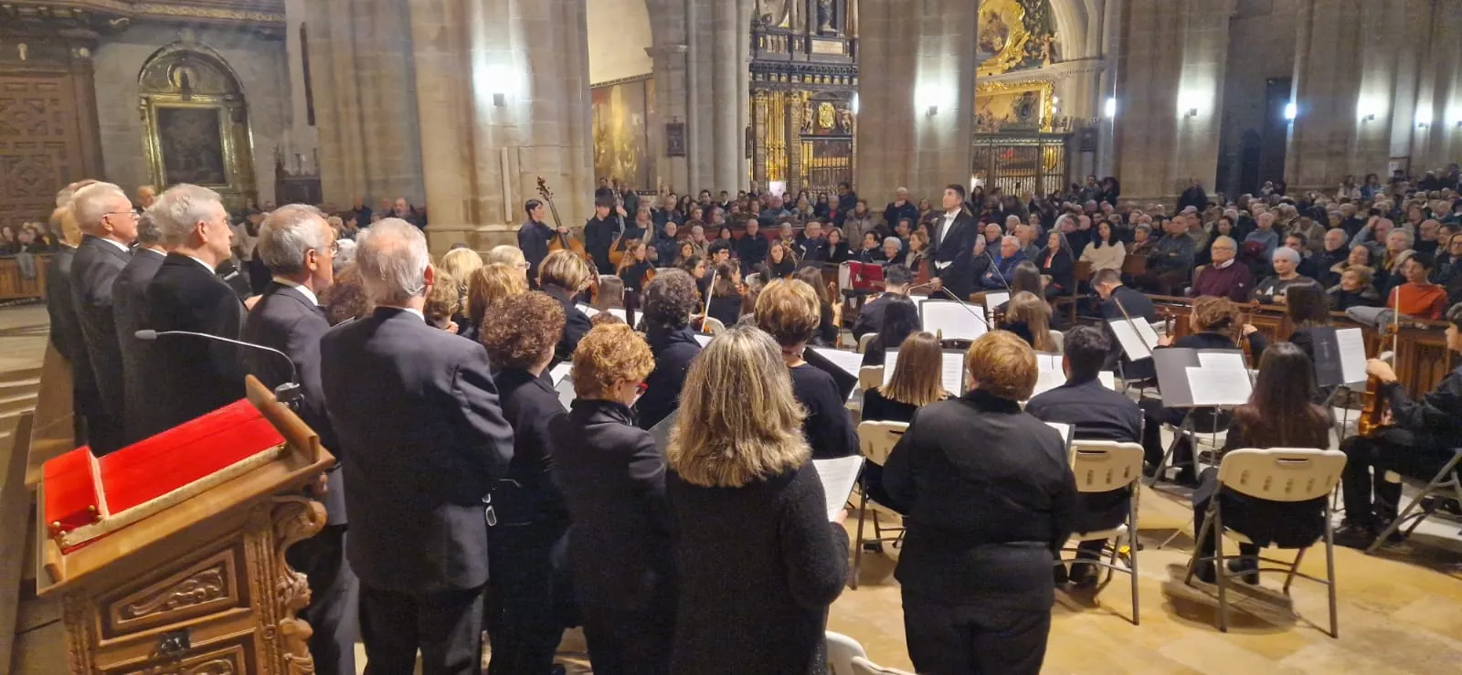 Celebración del Tota Pulchra en la Catedral de Huesca. Fotos Myriam Martínez